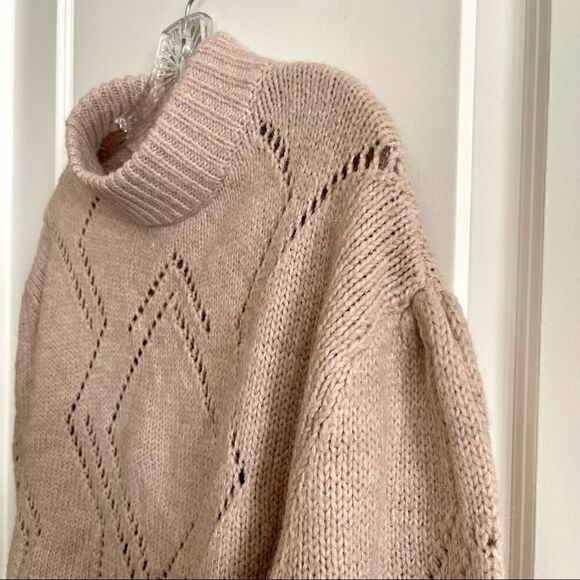 H&M wool blend oversized sweater - Picture 3 of 4
